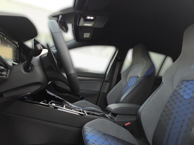 Volkswagen Golf 2.0 TSI Golf VIII