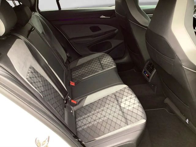 Volkswagen Golf DSG R-Line Variant