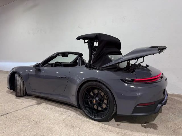 Porsche 992 Cabrio GTS