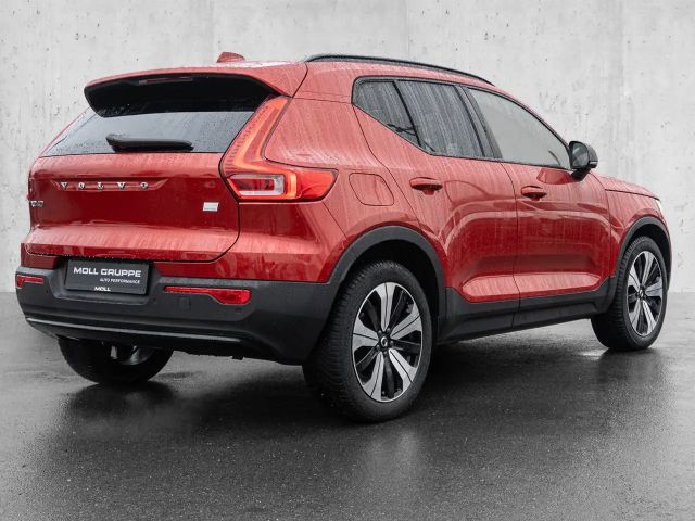 Volvo XC40 Dark Plus T4