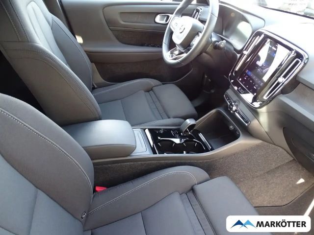 Volvo XC40 Core Recharge