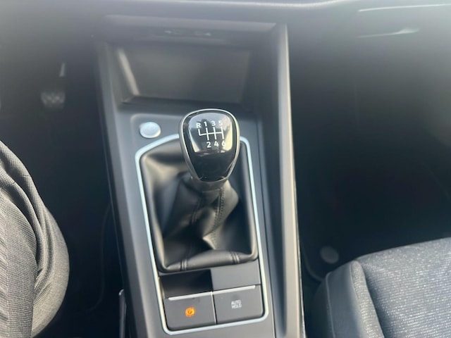 Volkswagen Golf 1.5 TSI Life Variant