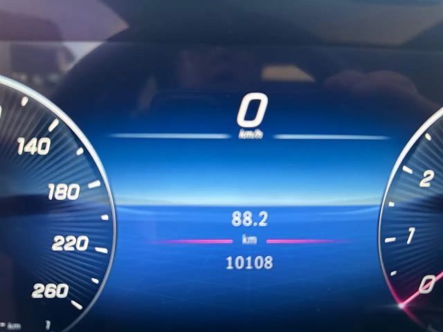 Mercedes-Benz C 200 AMG Line Sedan