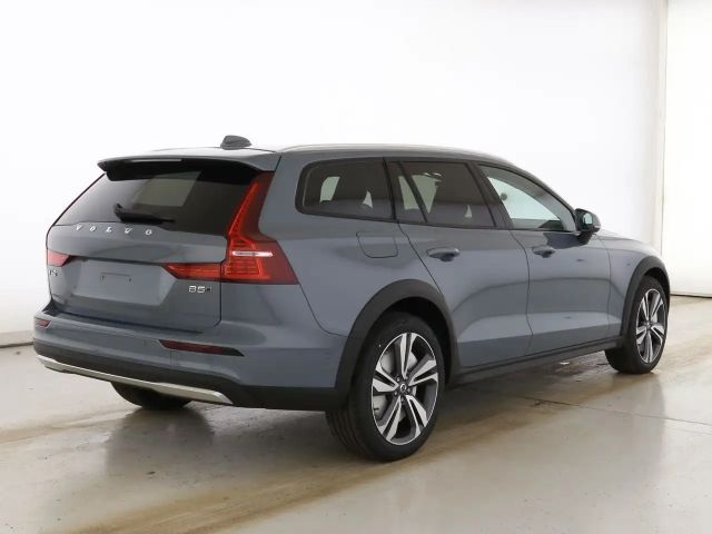 Volvo V60 Cross Country AWD Ultimate