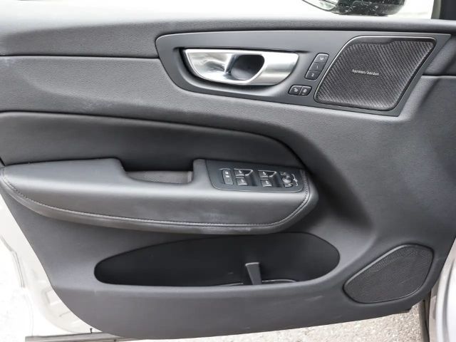 Volvo XC60 AWD Dark Ultra