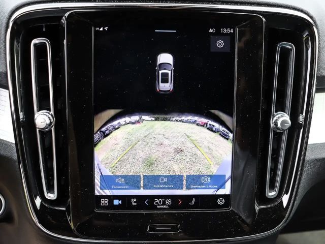 Volvo XC40 Dark Plus