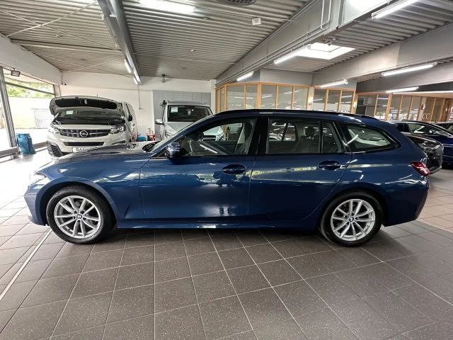 BMW 320 320d Touring xDrive