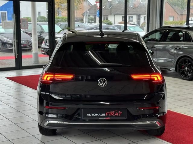 Volkswagen Golf 1.5 eTSI Golf VIII