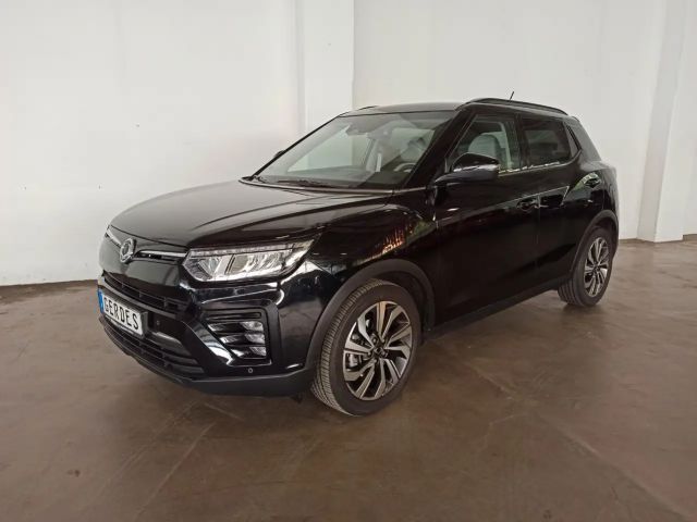 SsangYong Tivoli 2WD Quartz