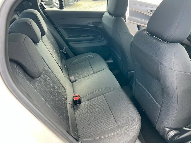 Fiat 600e 1.2 Hybrid DCT *LED Sitzheizung Klima PDC*