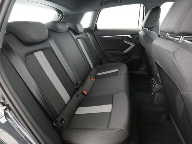 Audi A3 30 TFSI S-Tronic Sedan Sportback