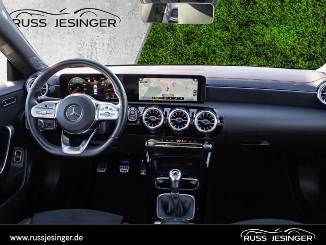 Mercedes-Benz CLA 200 AMG Line Coupé