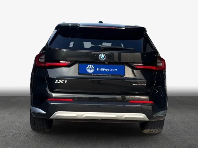 BMW iX1 xDrive30