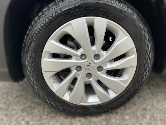 Suzuki S-Cross Hybrid