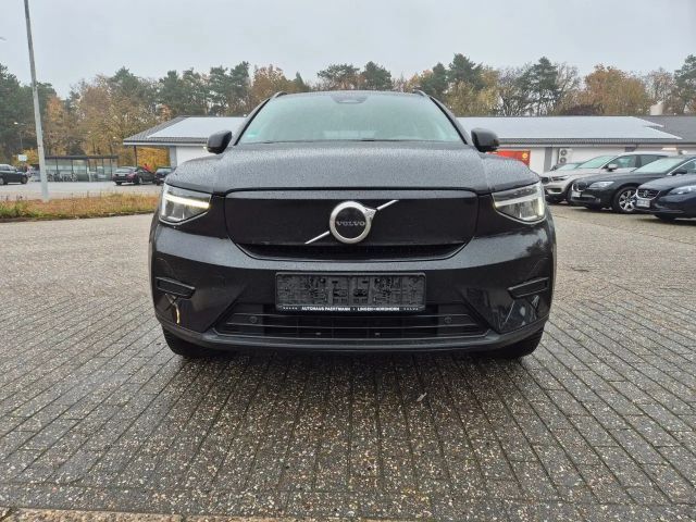 Volvo XC40 AWD Plus Recharge Twin Engine