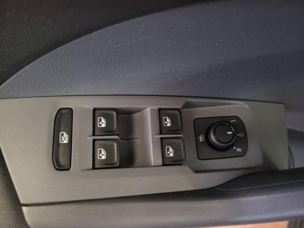 Volkswagen T-Cross AUTOMATIK ALLWETTER NAV ACC SITZ.HZG TEM