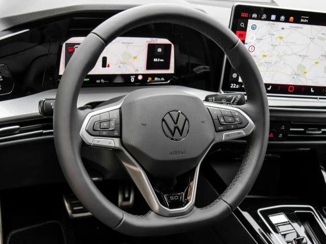 Volkswagen Golf 1.5 eTSI DSG Golf VIII