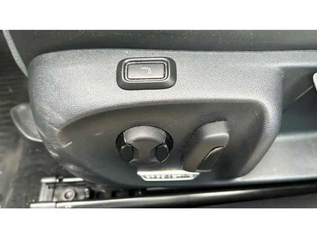 Volkswagen Passat 1.5 eTSI Business Variant