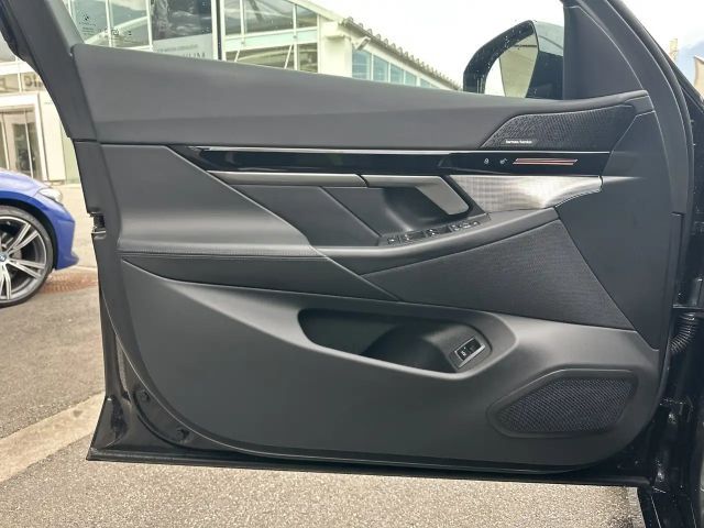 BMW 530 530e M-Sport Touring xDrive