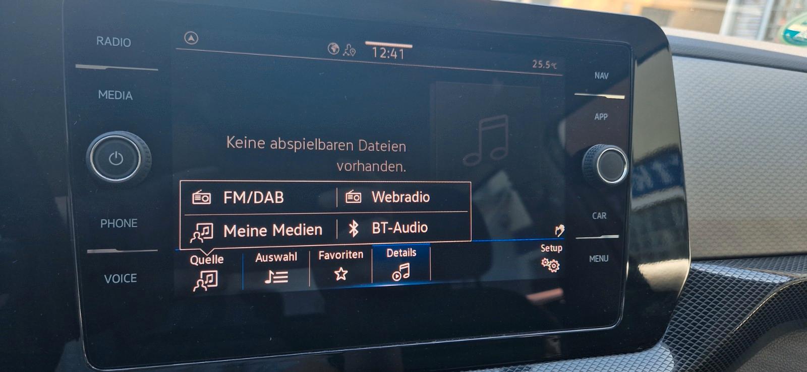 Volkswagen T-Cross StyleIQLEDKamera ACC Ascotgrau