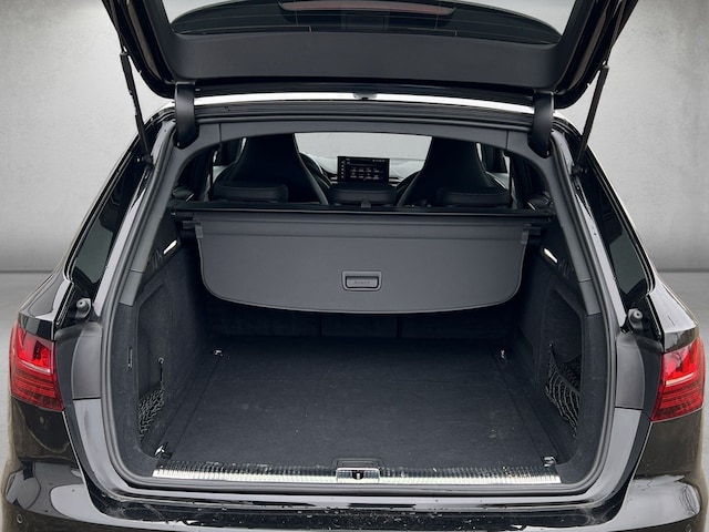 Audi A4 40 TFSI Avant Quattro S-Line S-Tronic