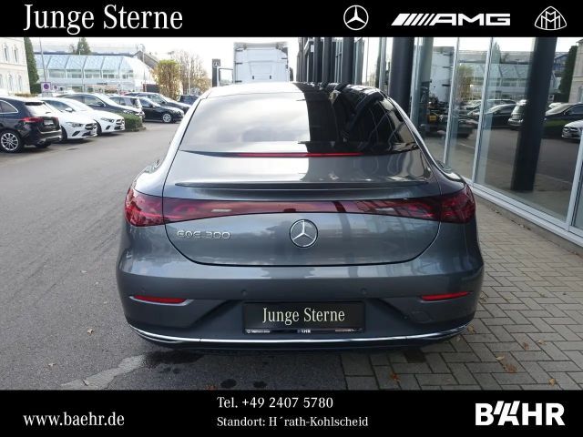 Mercedes-Benz EQE 300 Sedan