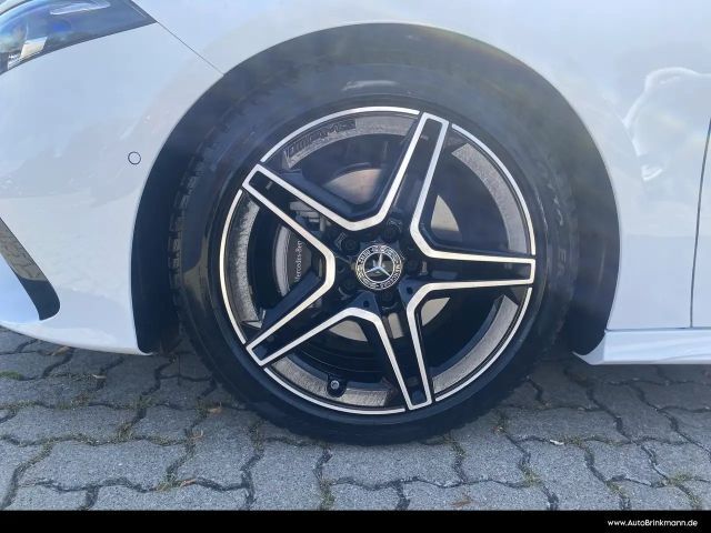 Mercedes-Benz A 200 A 200 Kompakt AMGLine/Multibeam/Panorama/Kamera/