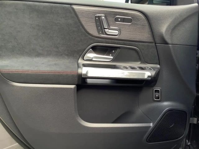 Mercedes-Benz EQB 300 4MATIC AMG Line