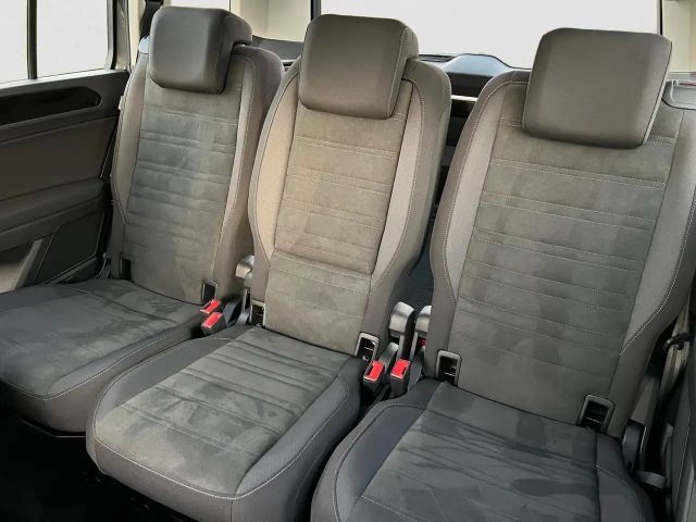 Volkswagen Touran DSG Highline