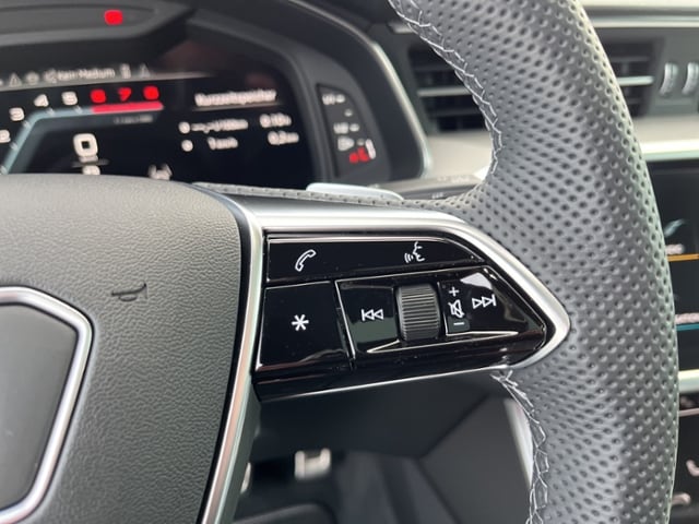 Audi A6 55 TFSI Avant Quattro S-Line S-Tronic