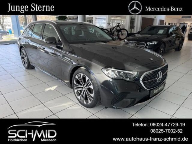 Mercedes-Benz E 220 AVANTGARDE E 220 d Estate