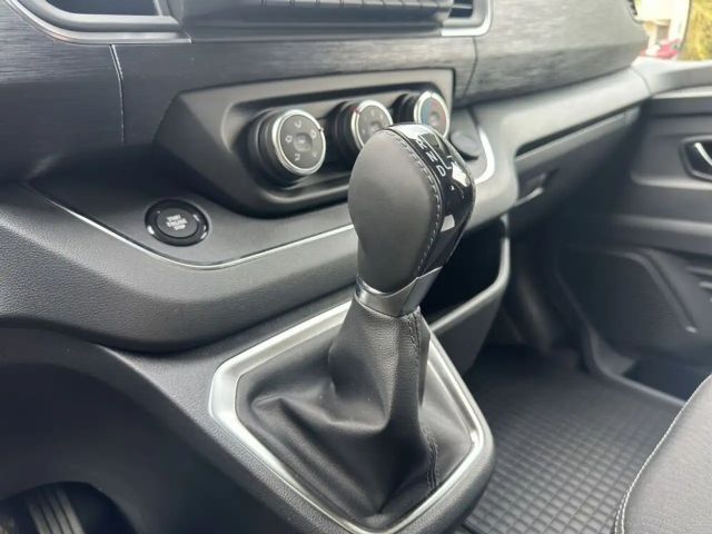 Nissan Primastar L2H1 dCi 150