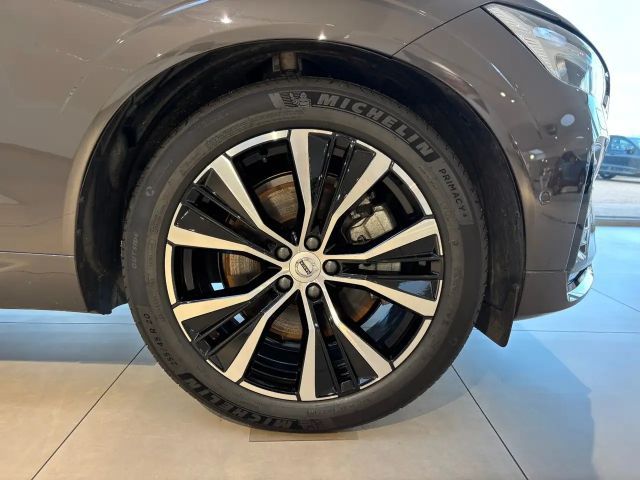 Volvo XC60 Dark Plus