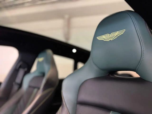 Aston Martin DBX DBX707 / AMR Podium Green / Pano
