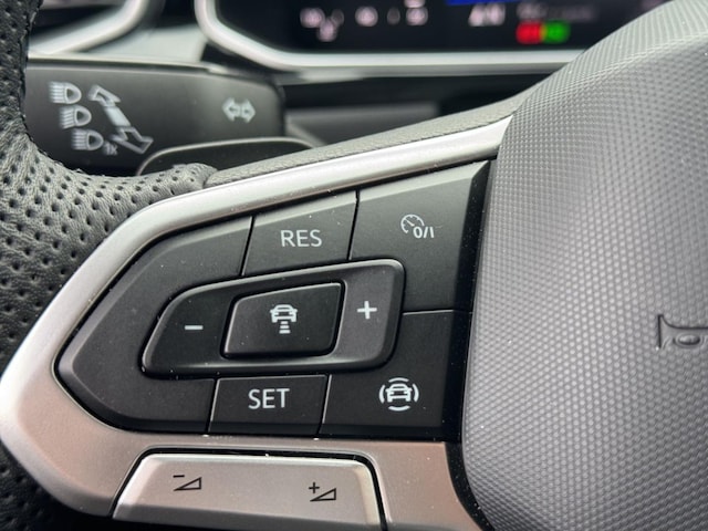 Volkswagen T-Roc 1.5 TSI DSG Plus R-Line