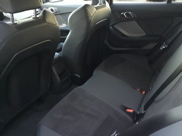 BMW 135 Sedan xDrive