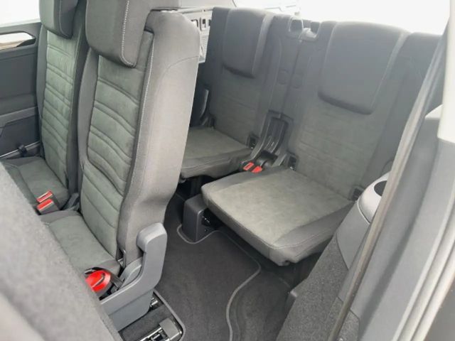 Volkswagen Touran 1.5 TSI DSG Highline