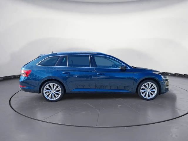 Skoda Superb 2.0 TDI Combi
