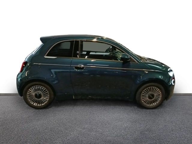 Fiat 500e Style & Komfort Paket 42kwh Batterie 360 Kamera LE