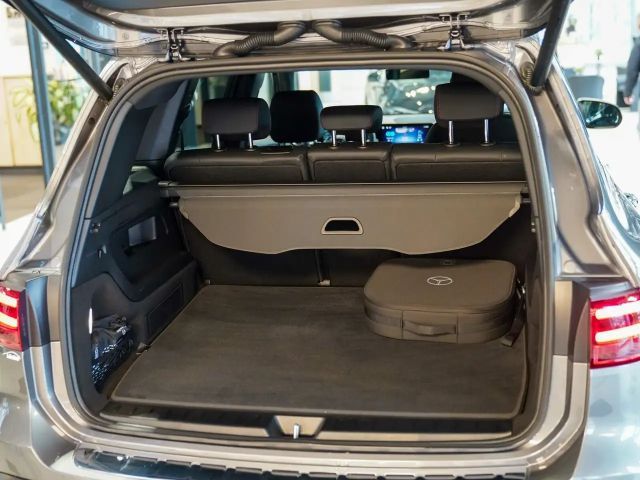 Mercedes-Benz EQB 300 4MATIC AMG Line