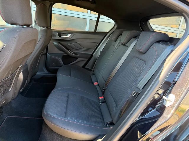 Ford Focus Limited ST Line