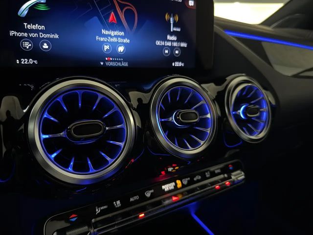 Mercedes-Benz GLA 200 AMG Line