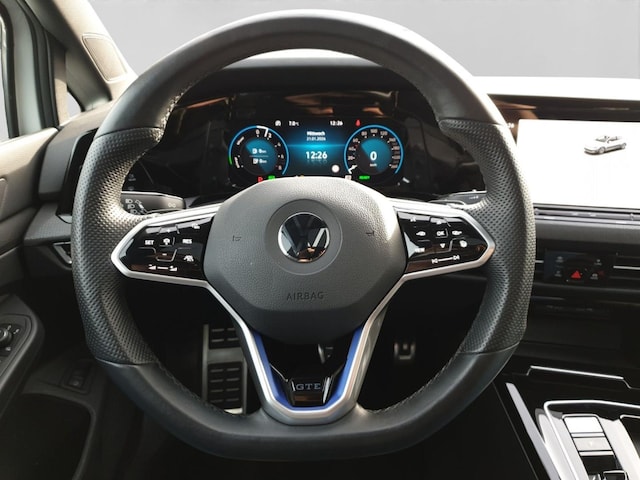 Volkswagen Golf GTE IQ.Drive