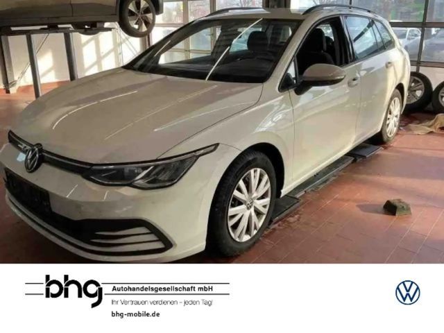 Volkswagen Golf Life Variant