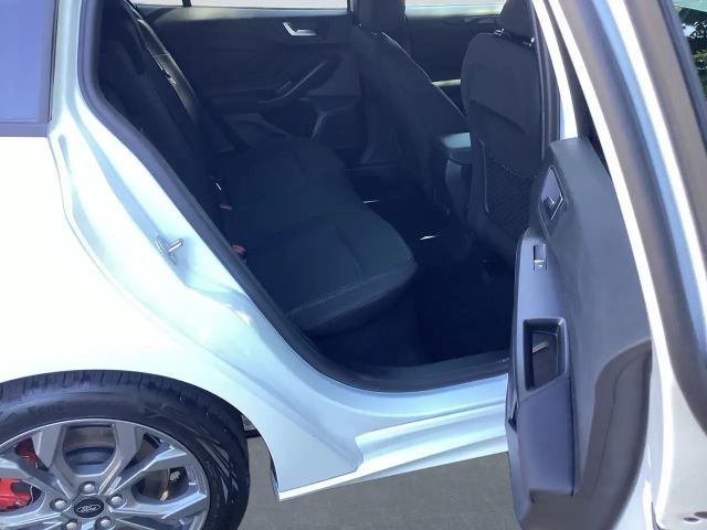 Ford Focus EcoBoost ST Line Wagon