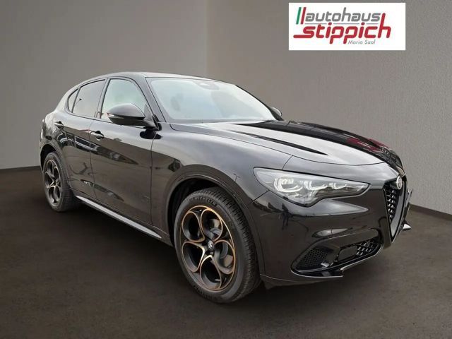 Alfa Romeo Stelvio AT8 Q4