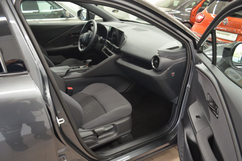 Toyota C-HR 5-deurs Team D