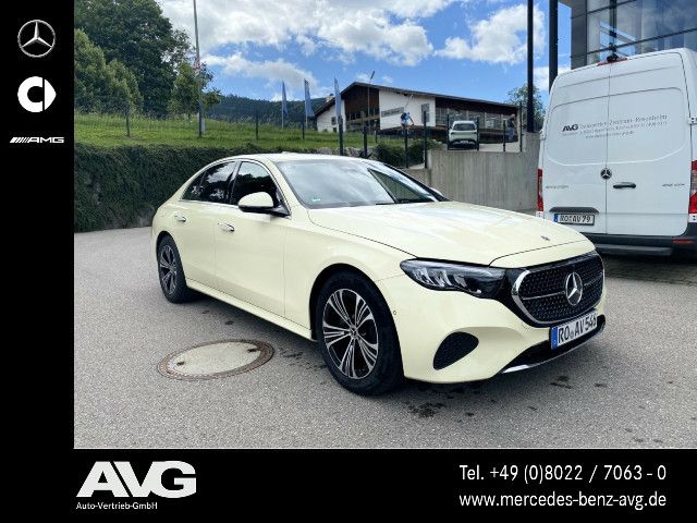 Mercedes-Benz E 200 E 200 d Sedan