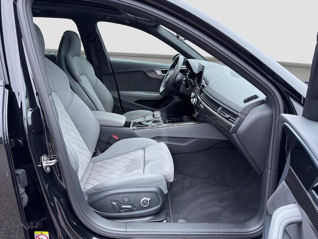 Audi A4 50 TDI Avant Quattro S-Line