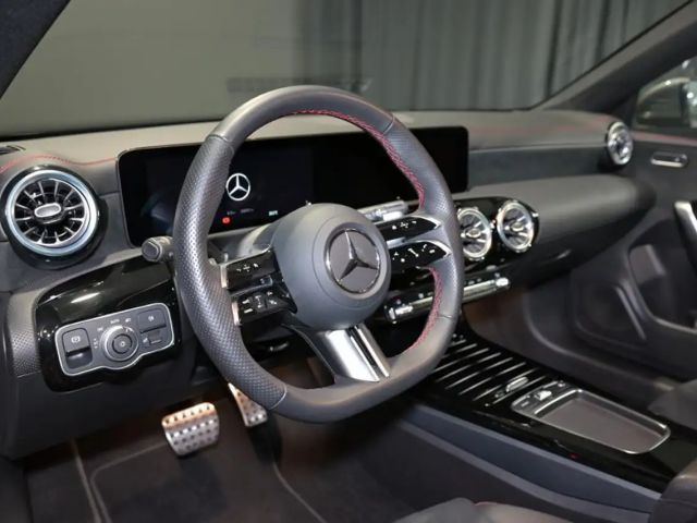 Mercedes-Benz CLA 200 Coupé